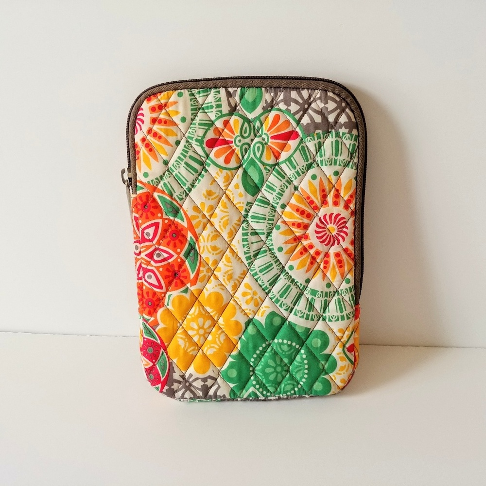 Quilted E Reader Case Studio C Bright Floral - image 1